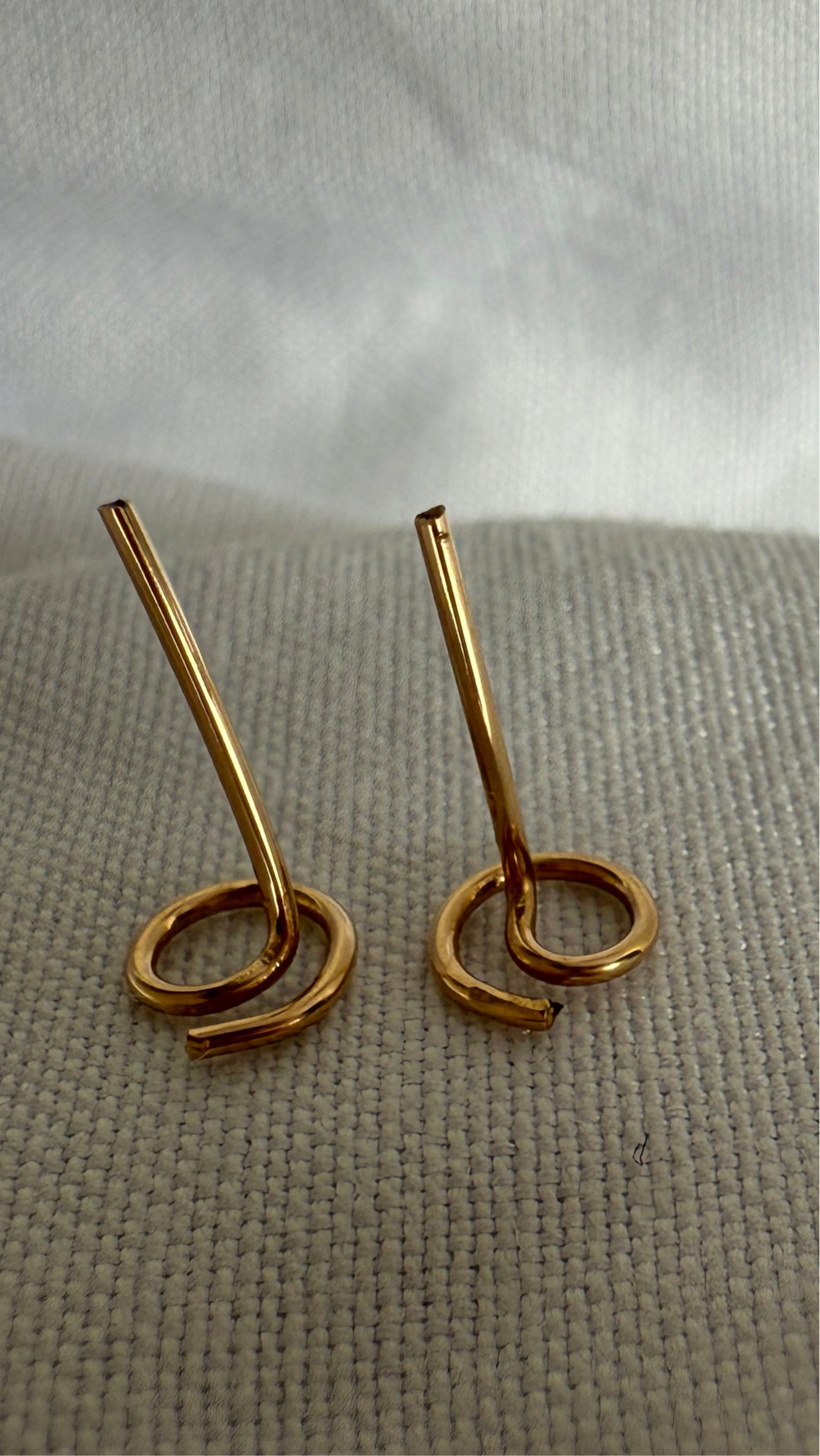 Luft – handgefertigter Ohrring aus 14K Gold Filled