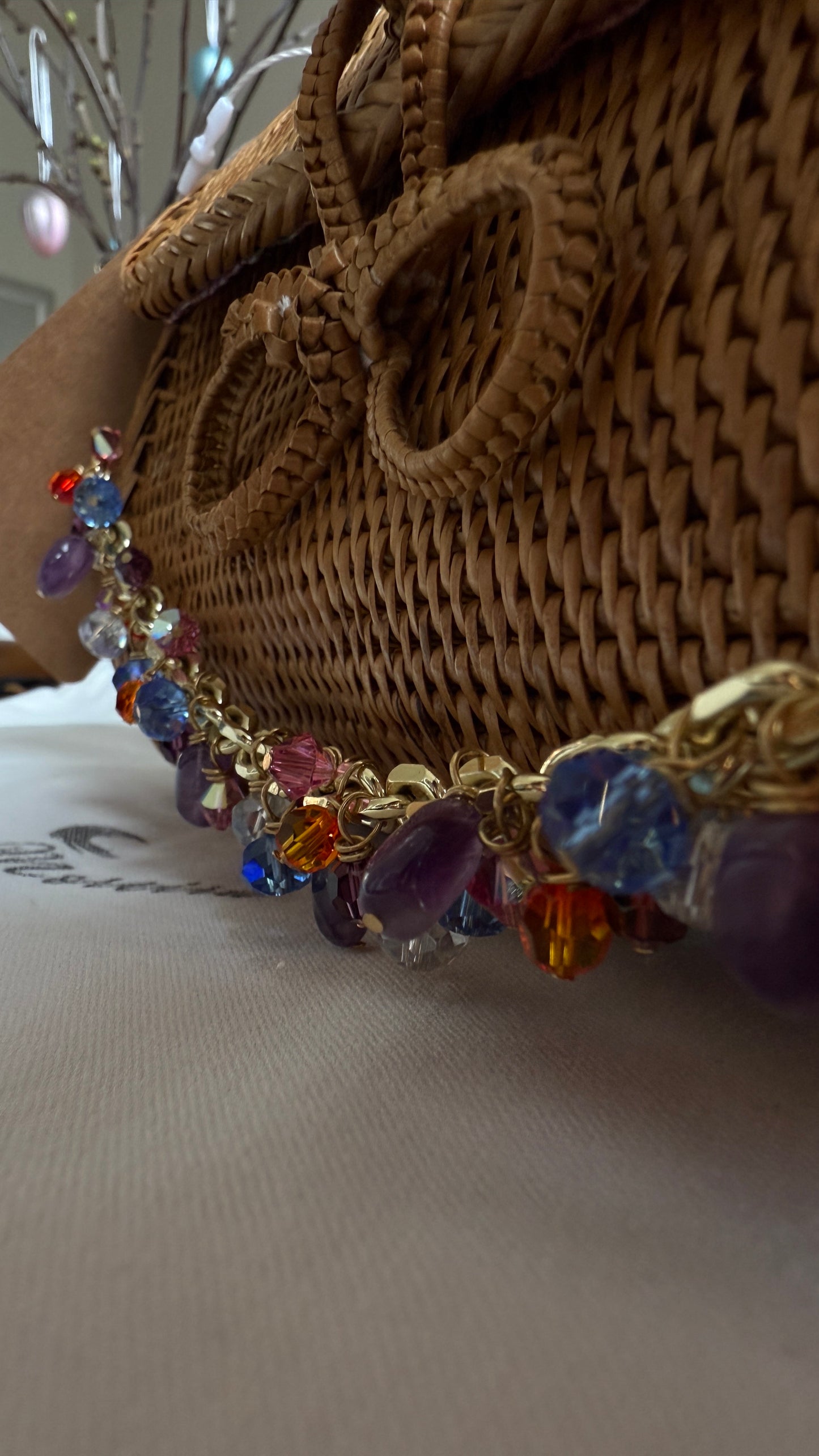 Bonito – Edle Rattan-Handtasche mit Swarovski-Kristallen & Natursteinen