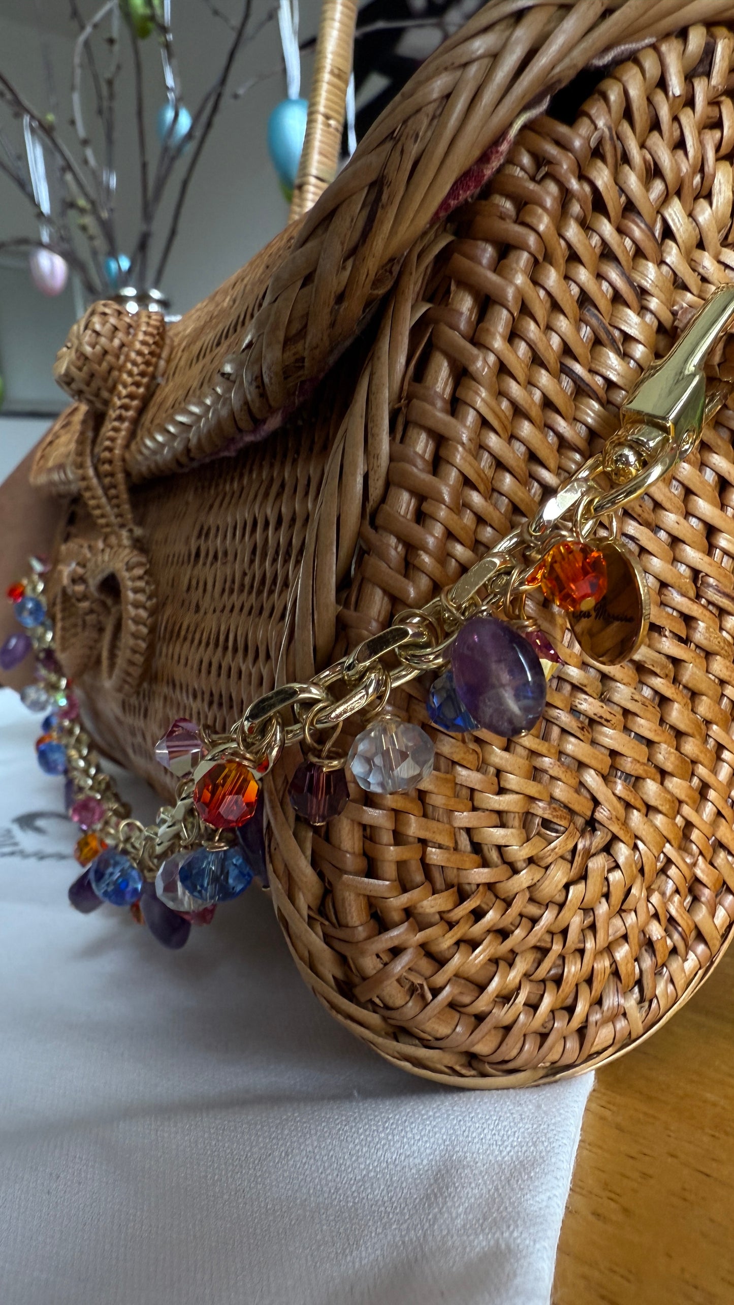 Bonito – Edle Rattan-Handtasche mit Swarovski-Kristallen & Natursteinen
