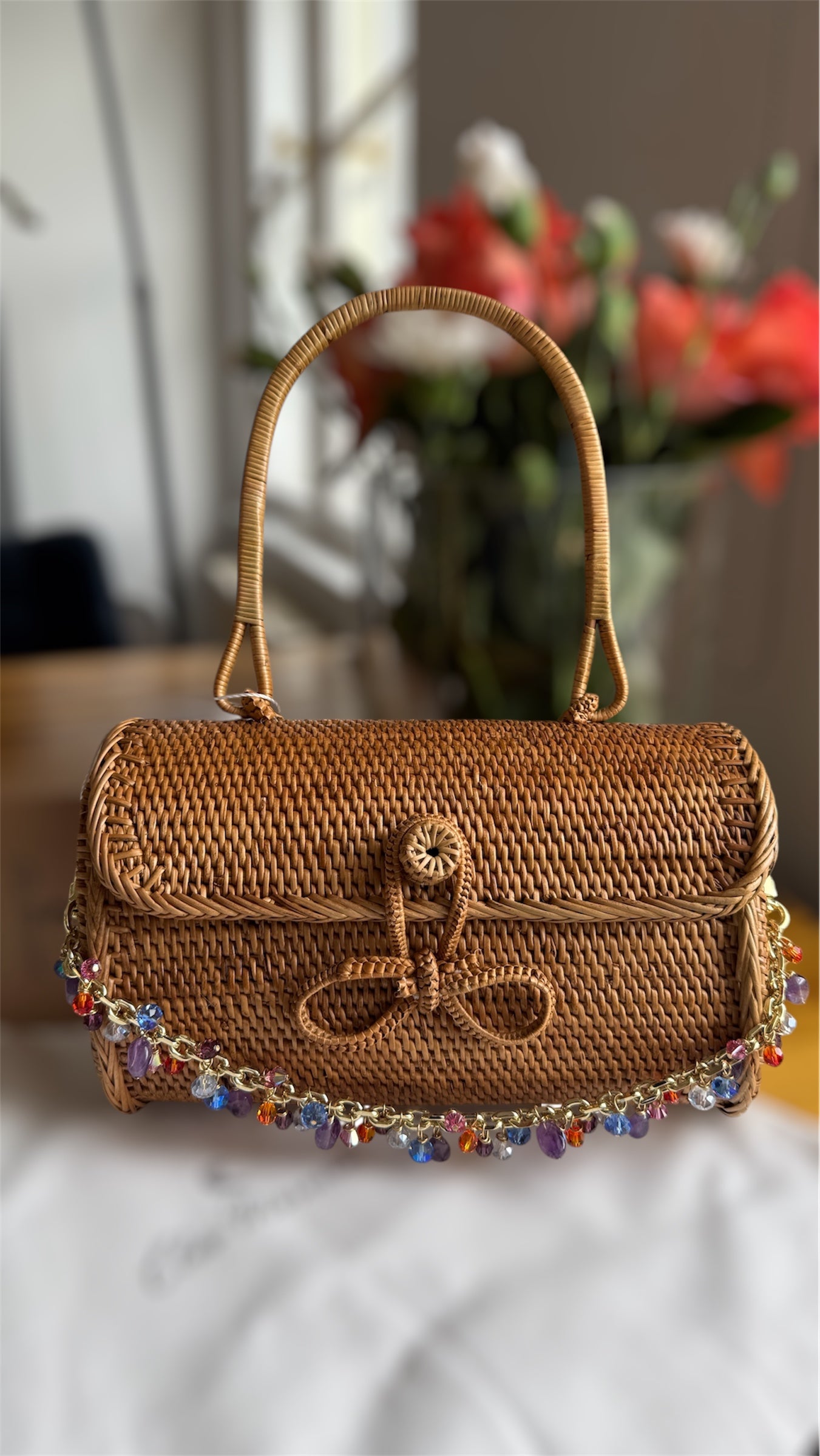 Bonito – Edle Rattan-Handtasche mit Swarovski-Kristallen & Natursteinen