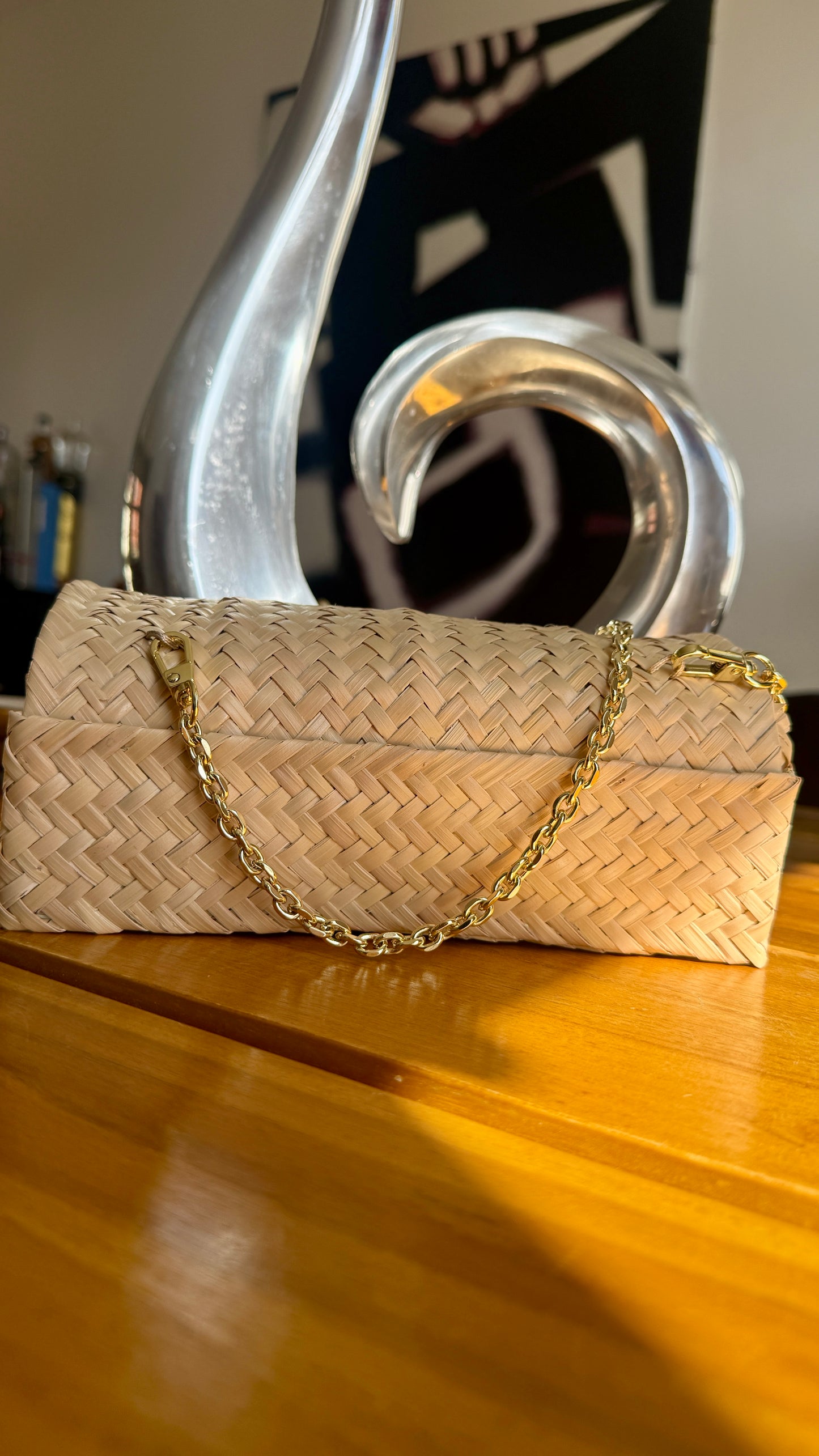 Ipanema – Kleine Strohtasche mit urbanem Stil & handgefertigten Details